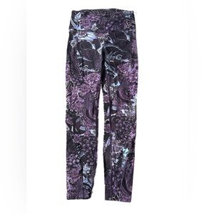 Lululemon Purple and Black Floral Patterned Leggings 4